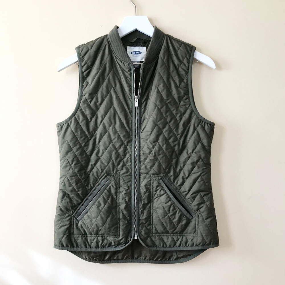 Old Navy Quilted Zip-Up Vest